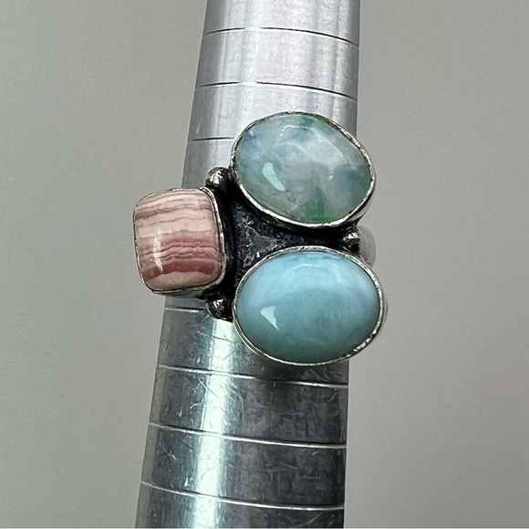 New Larimar Moonstone Rhodochrosite Multi Stone Silver Overlay Ring Size 6.75 - Picture 8 of 8